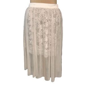 Victoria's Secret Sz L NWT Tulle & Floral Lace Skirt Lingerie BLUSH Pink Cream